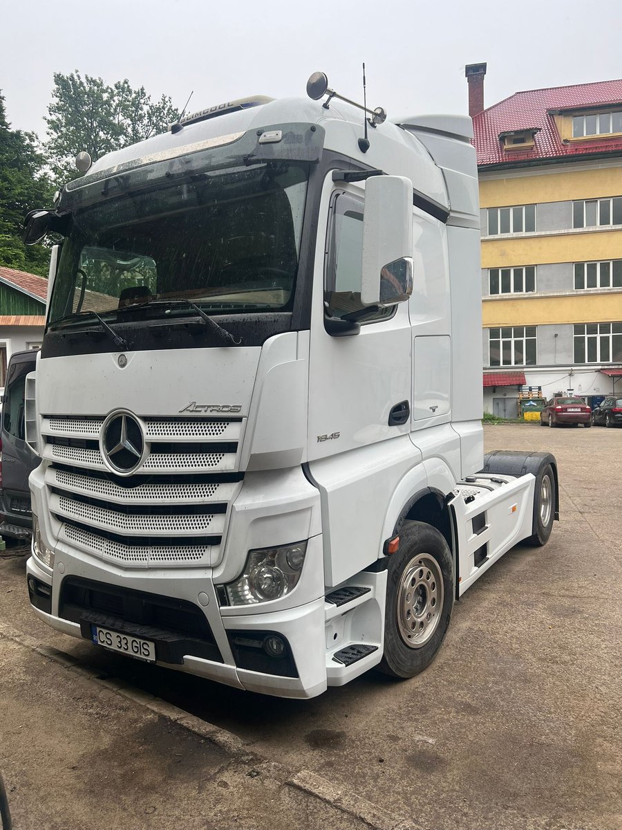 Cap tractor Mercedes Actros
